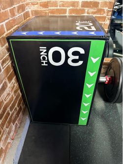 Plyometric box