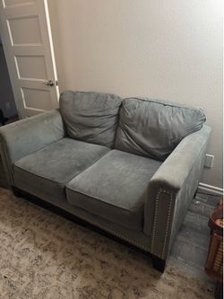 Couch /love seat