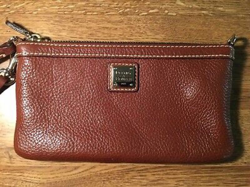 Dooney and bourke wristlet