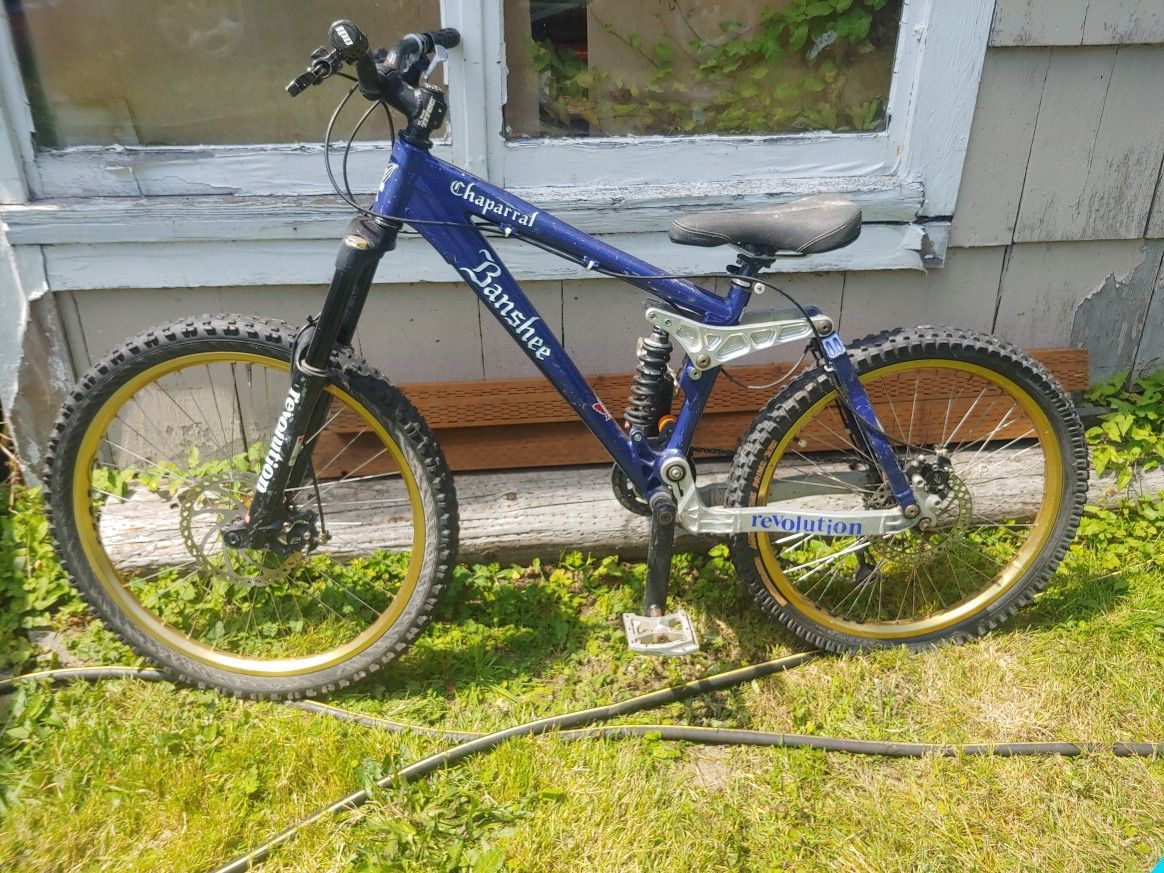 Banshee Downhill Mountain Bike