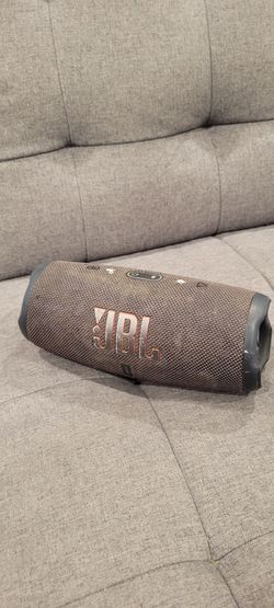 JBL Charge 5