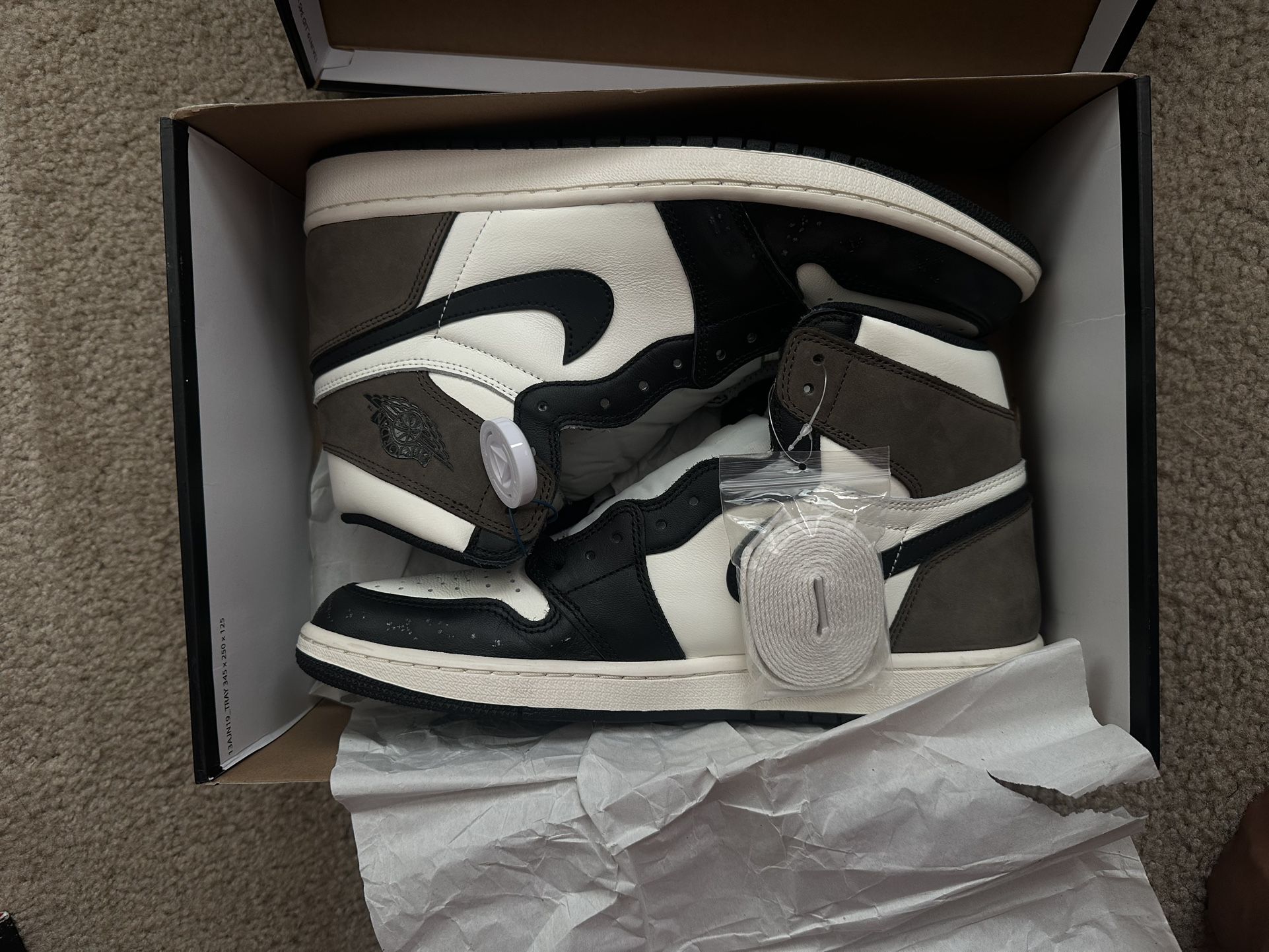 Jordan 1 Mocha
