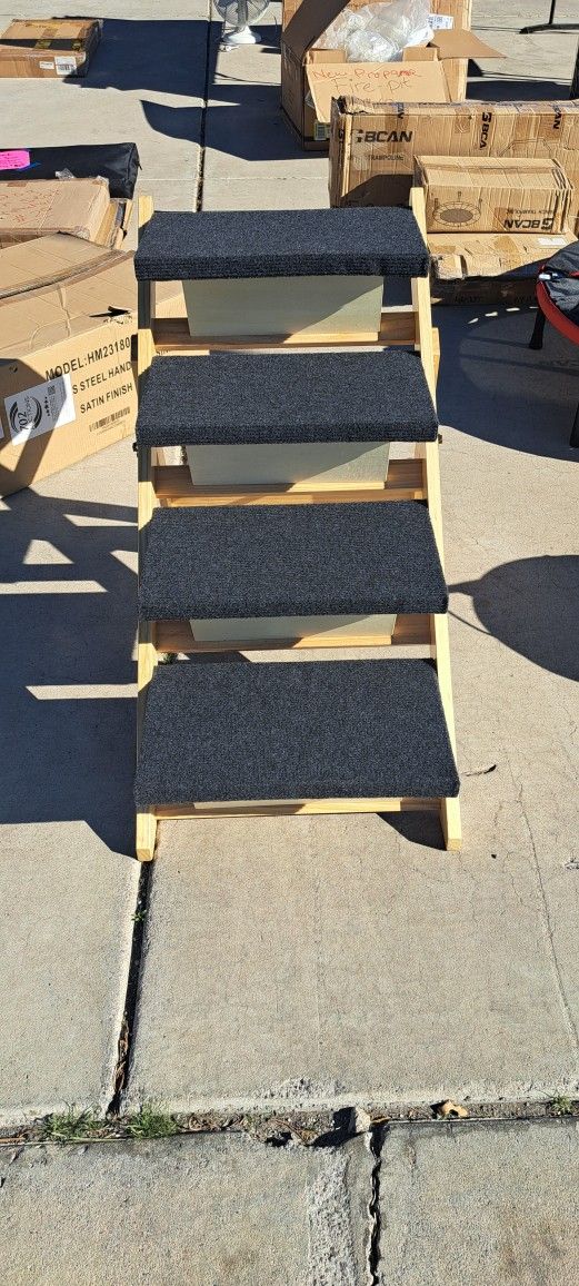 Steps For Pet To Climb On Bed Or Couch Or Get In Car. New