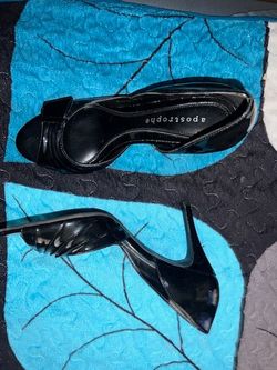 Womens Black Heels