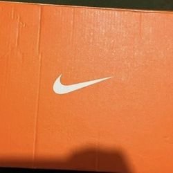 Youth Nike Cleats Size 5