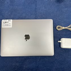 2020 Macbook Air (M1 Chip, 256gb SSD, 8GB Ram)
