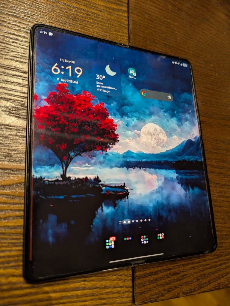 Samsung Galaxy Fold 5 512gb Unlocked + Cases