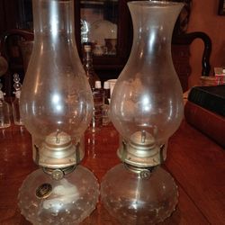 Set Of 2 Lamplight Farms Oil Lamps 6" Tall Base