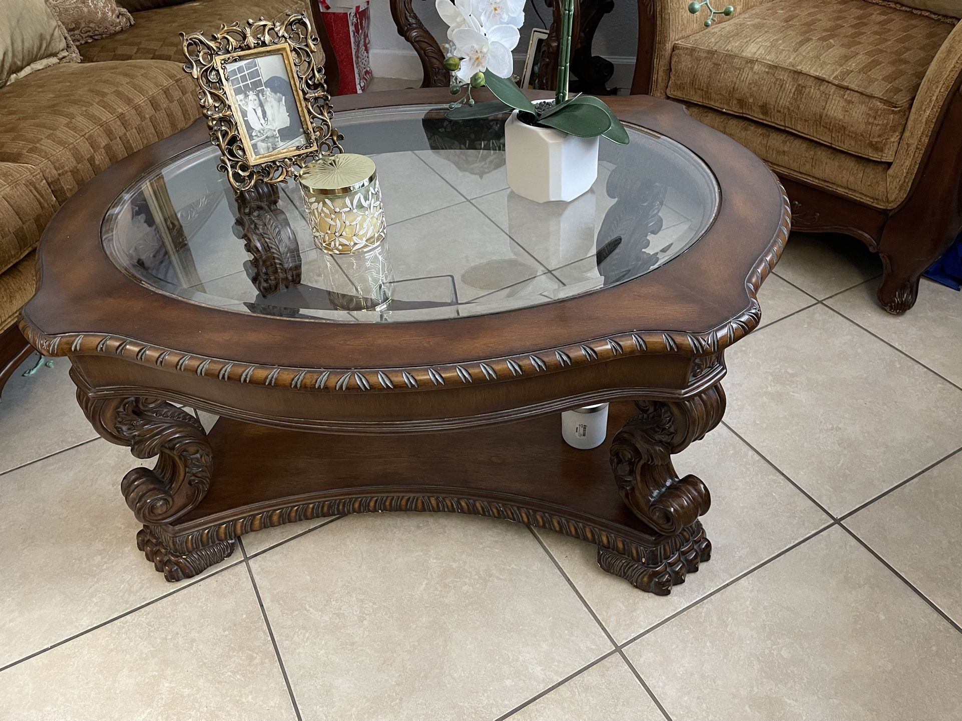 traditional coffee table 
