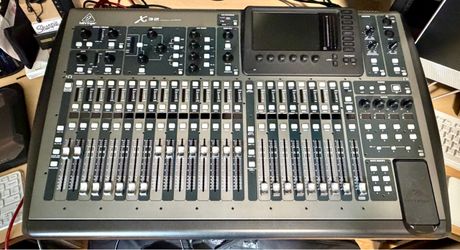 Behringer X32 Mixer