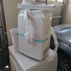 Insignia Portable AC Unit 10000