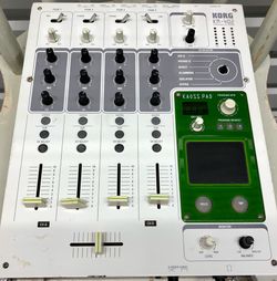 Korg KM-402 4-channel DJ mixer