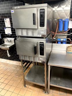 HOBART HC24EA3 DOUBLE STACK COMMERCIAL CONVECTION STEAMER ON STAND TESTED • PRODUCING STEAM • INCLUDES FILTRATION & PLUMBING  Selling a Hobart HC24EA3