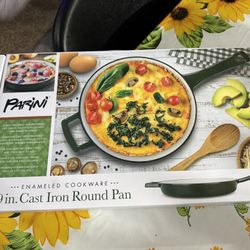 Parini 9in. Cast Iron Round Pan