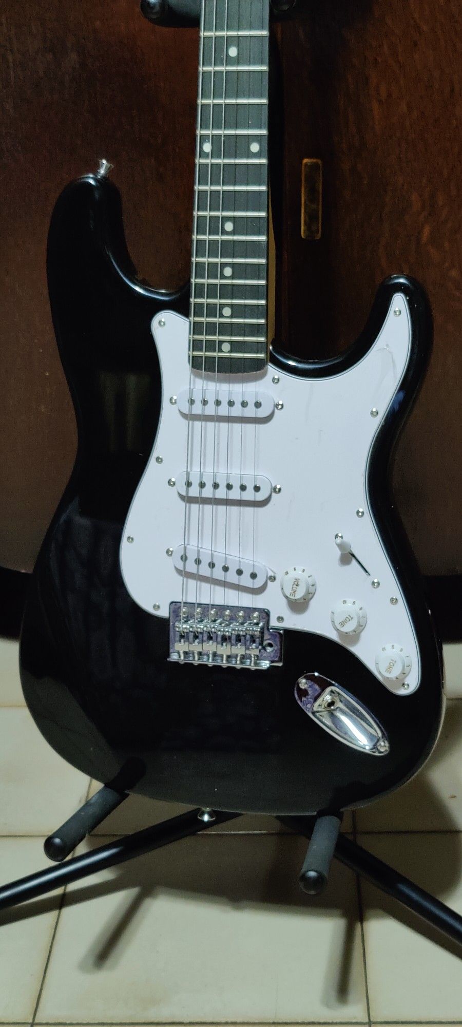 Open Box - Full Size Electric Guitar With New Bag
