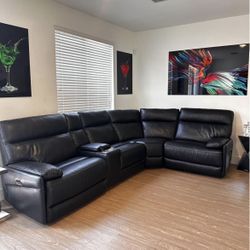 Power Reclining Sectional 