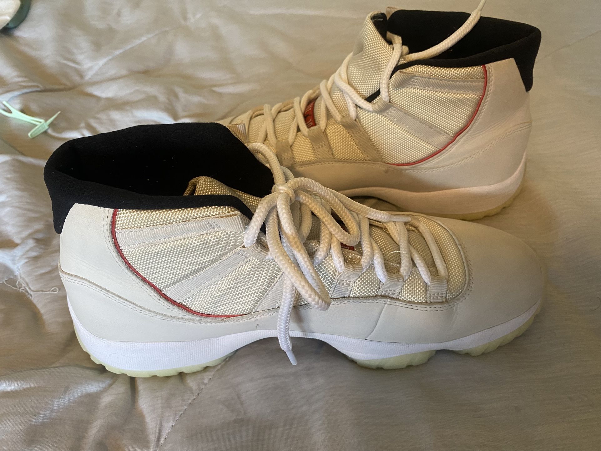 Jordan 11 Retro Platinum Tint