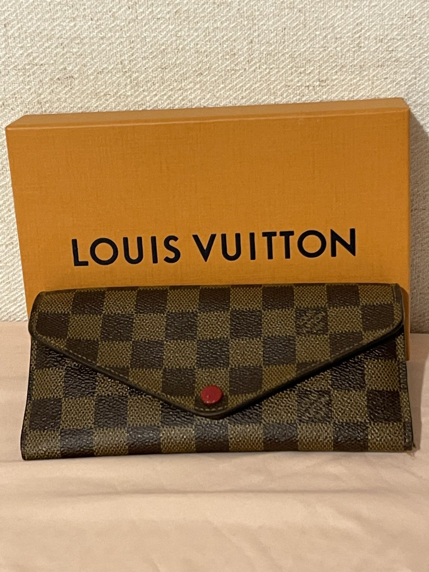 LV Bag Charm for Sale in Downey, CA - OfferUp