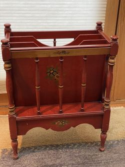 WOODEN ANTIQUE MAGAZINE HOLDER 