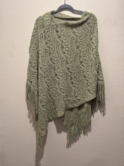 Cottagecore Delicate Green Pancho