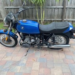 1982 BMW Motorcycle.  Classic R65 Airhead 