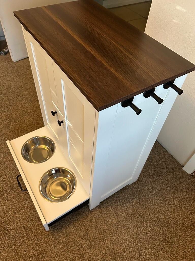 Pet Feeder Station