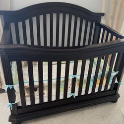Crib With Mattress 