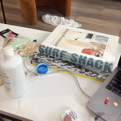 Study Buddys 30 Em Gee “Surf Shack”