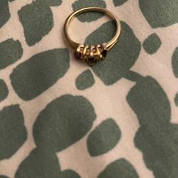 Vintage 10k Solid Gold Ruby & Diamond Ring - Size 4.5 - Missing Two Stones 