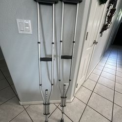 Adult Crutches