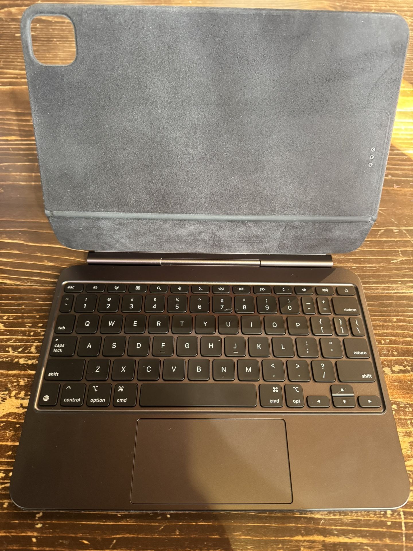 Black Magic Keyboard for iPad 11”