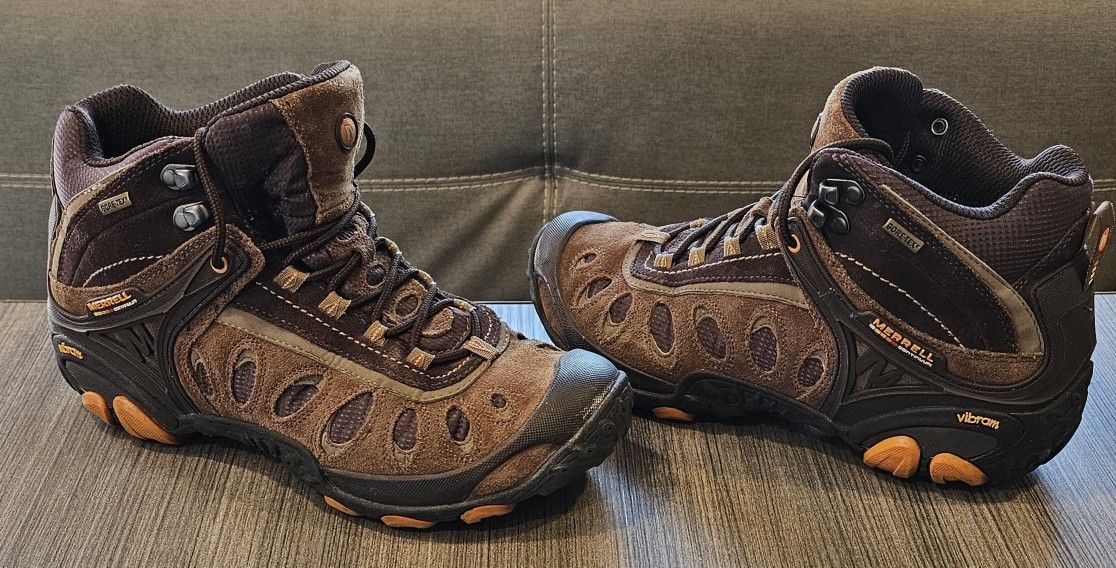 Merrell Men's Hiking Boots Size 9 Like New