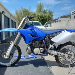 2002 YZ250