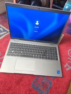 Dell latitude 5520 core i5 11th Gen 16gb Ram 512gb Ssd