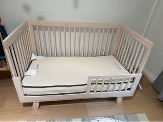 Babyletto Hudson 3-in-1 Convertible Crib + Avocado mattress