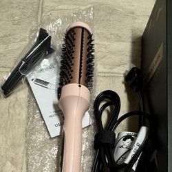 Negative Ion Single Thermal Brush 1.5 Inch | Professional Styling Tool for Effortless Waves 