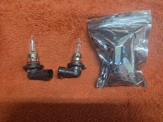 Sylvania 9005 (HB3) headlight bulbs 12V 60W halogen bulbs.
