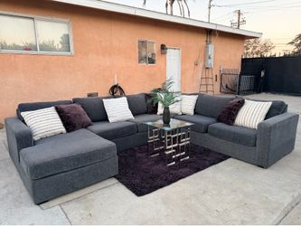 Living spaces sectional couch