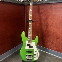 Jackson X Series Concert Bass 