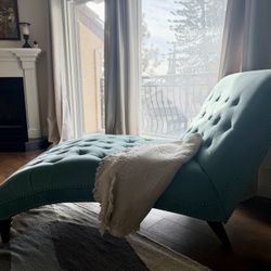 Gorgeous Turquoise Chaise Lounge Chair 