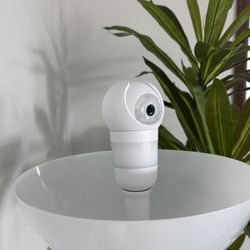 Luna Light Bulb Security Cam - 2K 2.4GHz WiFi, Indoor Outdoor Surveillance Monitoring Camera (New)