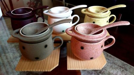 Ceramic mugs