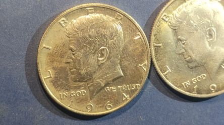 HALF DOLLAR 💰 1964 NO MINT DATE 