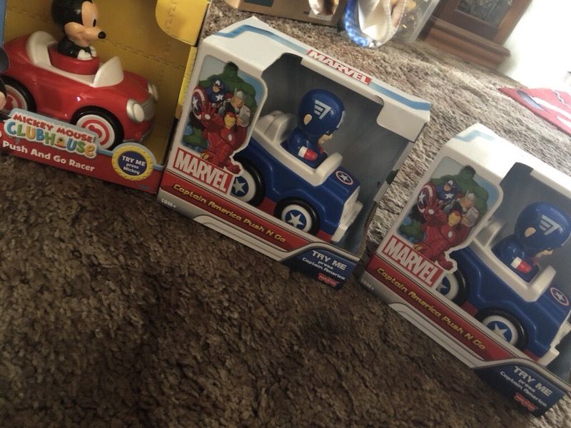 Captain America Push n go toy