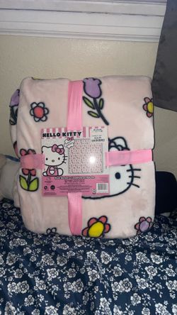 Hello Kitty blanket