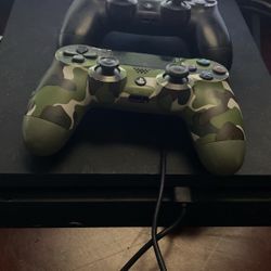 PlayStation 4 (2 Controllers) Headset, Modern Warfare 2