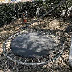 Trampoline- Jump King 