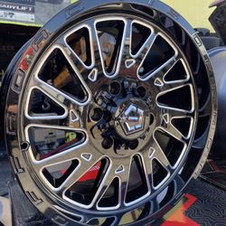 NEW 18” TIS WHEELS 