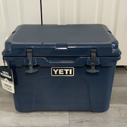YETI Tundra 35 Cooler 