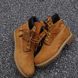 Supreme X Timberland 6' "Diamond Painting" Boots